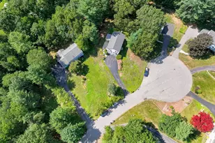 4 Dundas Ave, Andover, MA 01810 - Photo 4