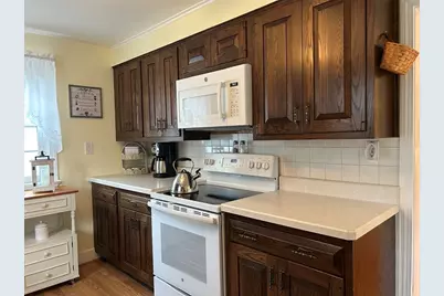 26 Windsor Ave, Pittsfield, MA 01201 - Photo 16