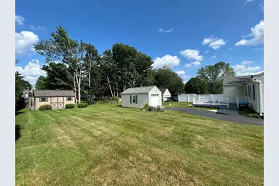 26 Windsor Ave, Pittsfield, MA 01201 - Photo 4