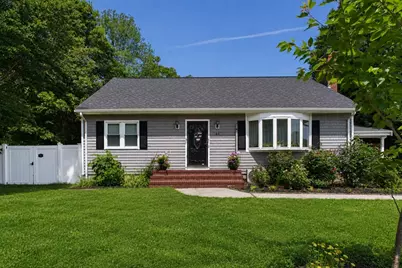 41 Normand St, Dartmouth, MA 02747 - Photo 2