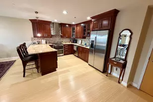 2001 Marina Dr, Quincy, MA 02171 - Photo 12