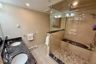 2001 Marina Dr, Quincy, MA 02171 - Photo 24