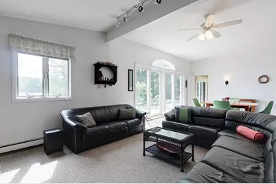 181 Peninsula Dr, Lunenburg, MA 01462 - Photo 12