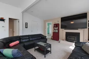 181 Peninsula Dr, Lunenburg, MA 01462 - Photo 10