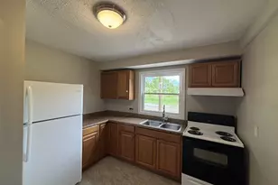 293 Russell St, Hadley, MA 01035 - Photo 4