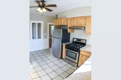 130 Metropolitan Ave #2, Boston, MA 02131 - Photo 2
