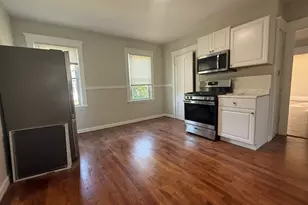 376 Summer St, New Bedford, MA 02740 - Photo 4
