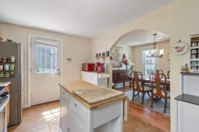 29 Lindsey Ln, Dracut, MA 01826 - Photo 8