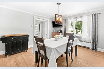 211 Lynn Fells Pkwy, Saugus, MA 01906 - Photo 8