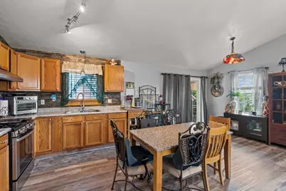175 Slade St, Fall River, MA 02724 - Photo 8