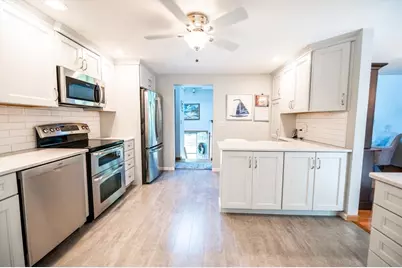 11 Fairview Ln, Weymouth, MA 02190 - Photo 8
