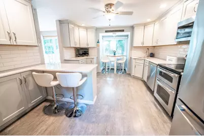 11 Fairview Ln, Weymouth, MA 02190 - Photo 4