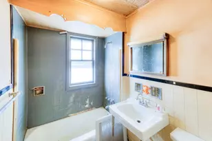 17 Hunnewell Rd, Worcester, MA 01606 - Photo 22