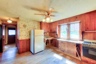 17 Hunnewell Rd, Worcester, MA 01606 - Photo 16