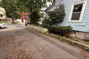 13 Church St, Boston, MA 02136 - Photo 24