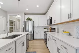 280 Martins Lndg, North Reading, MA 01864 - Photo 10