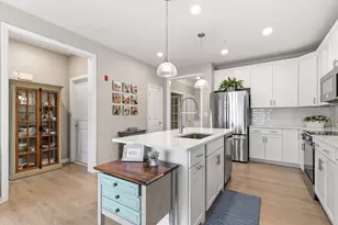 280 Martins Lndg, North Reading, MA 01864 - Photo 8