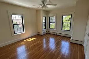 97-2 Ct St, Newton, MA 02458 - Photo 8