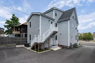 109 Thomas Burgin Pkwy, Quincy, MA 02169 - Photo 16