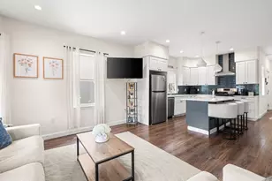 109 Thomas Burgin Pkwy, Quincy, MA 02169 - Photo 6