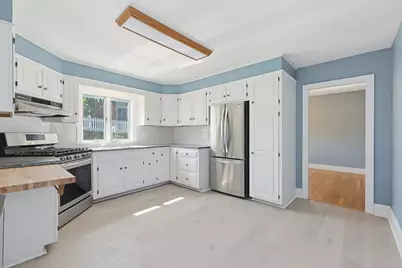 210 Pleasant Street, Marblehead, MA 01945 - Photo 16