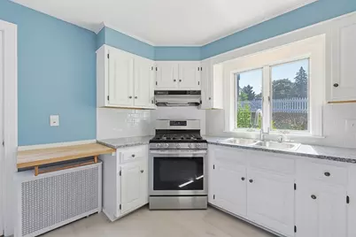 210 Pleasant Street, Marblehead, MA 01945 - Photo 20