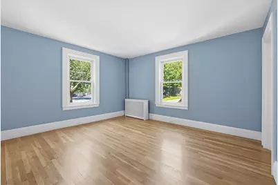 210 Pleasant Street, Marblehead, MA 01945 - Photo 10