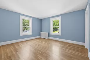 210 Pleasant St, Marblehead, MA 01945 - Photo 10
