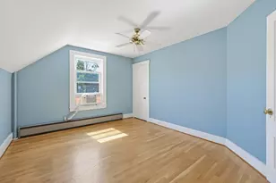 210 Pleasant St, Marblehead, MA 01945 - Photo 24