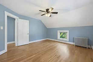210 Pleasant St, Marblehead, MA 01945 - Photo 22