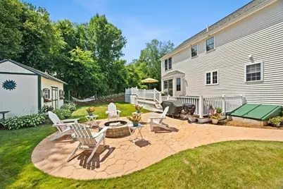 112 Village Gate Dr, Bridgewater, MA 02324 - Photo 8