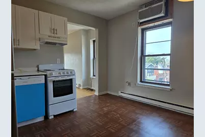 88 Broadway #10, Chelsea, MA 02150 - Photo 4