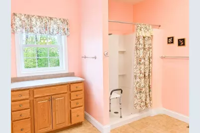 30 Steinbeck Street, Tyngsborough, MA 01879 - Photo 10