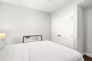 109 Thomas Burgin Pkwy, Quincy, MA 02169 - Photo 16