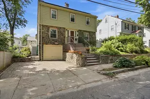 12 Chester St, Arlington, MA 02476 - Photo 2