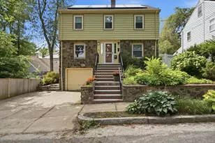 12 Chester St, Arlington, MA 02476 - Photo 2