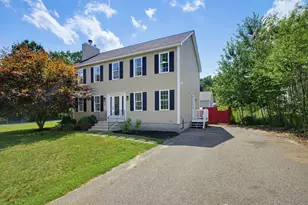 43 Watkins St, Gardner, MA 01440 - Photo 2