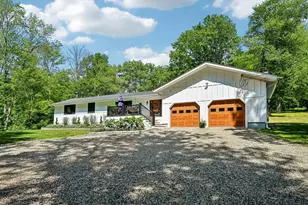 13 Meeting House Hill Rd, West Newbury, MA 01985 - Photo 4