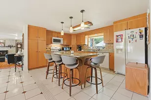 251 Millbury St, Auburn, MA 01501 - Photo 12
