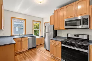 21-23 Averton St, Boston, MA 02131 - Photo 10