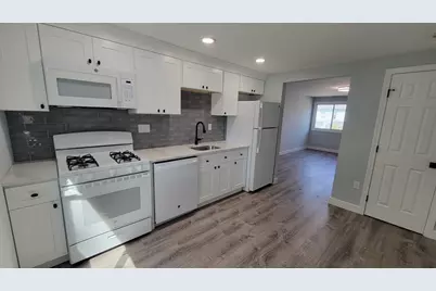 5 Lenox St #4, Lowell, MA 01852 - Photo 6