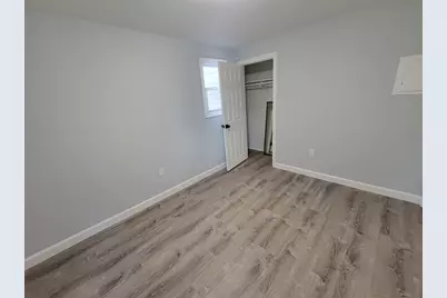 5 Lenox St #4, Lowell, MA 01852 - Photo 32
