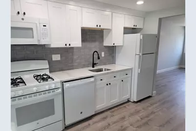 5 Lenox St #4, Lowell, MA 01852 - Photo 10
