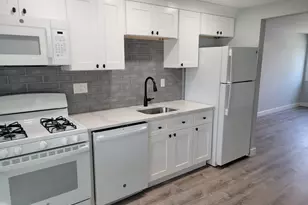 5 Lenox St, Lowell, MA 01852 - Photo 10