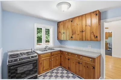 983 Rindge Rd, Fitchburg, MA 01420 - Photo 16