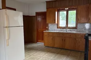 58 Forest St, Fall River, MA 02721 - Photo 6