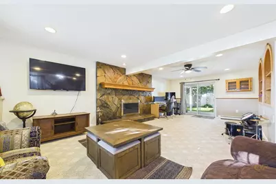 6 Lighthouse Ln, New Bedford, MA 02744 - Photo 32