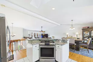 6 Lighthouse Ln, New Bedford, MA 02744 - Photo 18