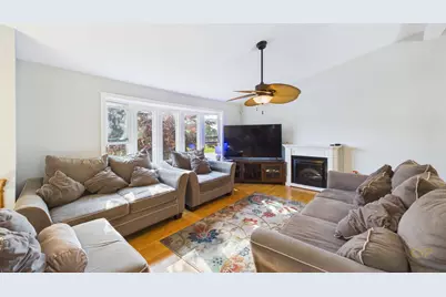 6 Lighthouse Ln, New Bedford, MA 02744 - Photo 6