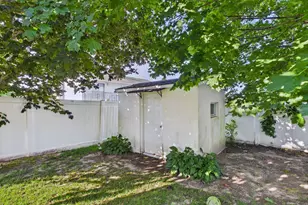 6 Lighthouse Ln, New Bedford, MA 02744 - Photo 42